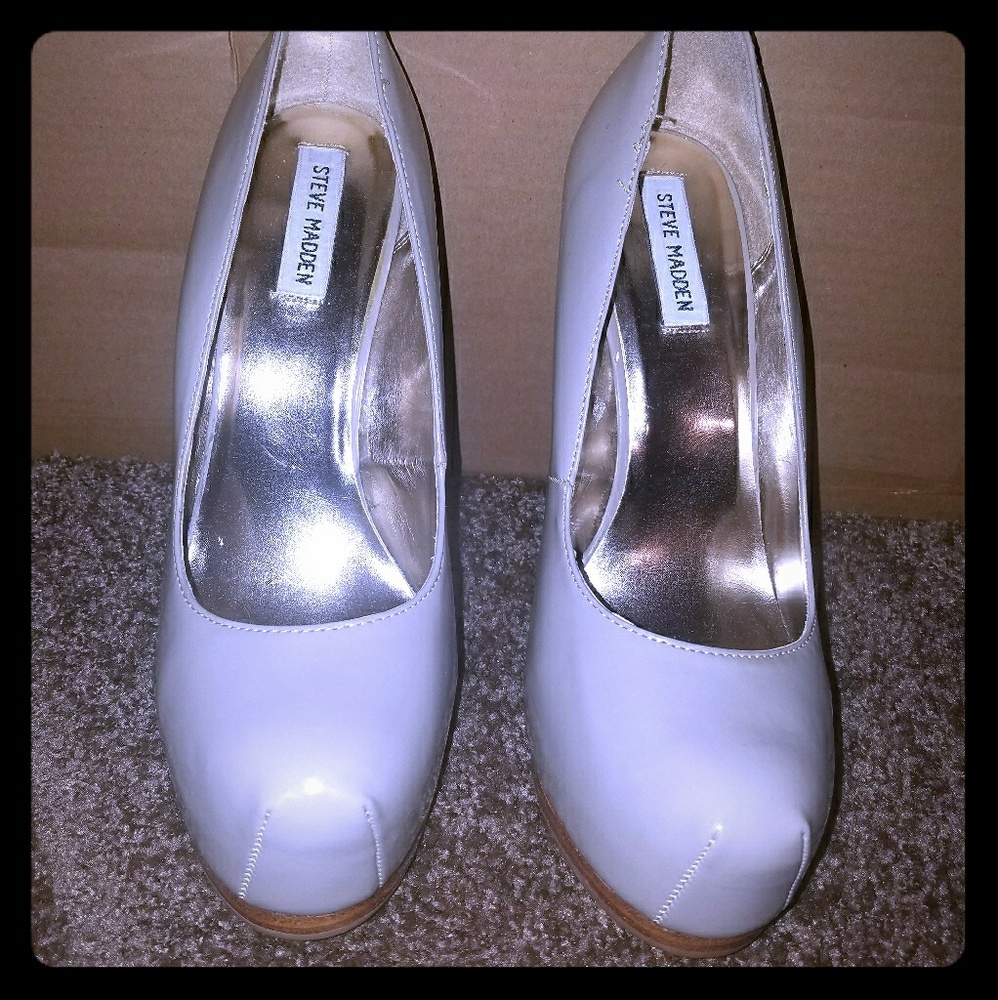 Steve Madden Nude Platform Pumps
